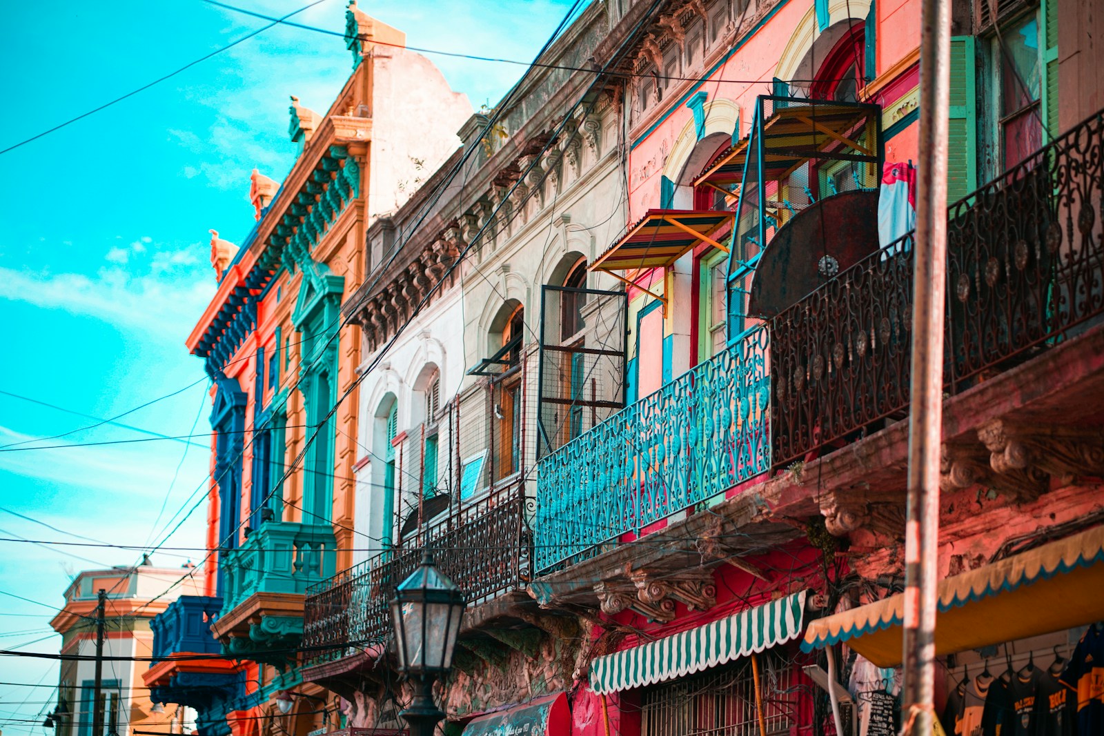 The colorful painted houses and balconies of Caminito in La Boca, Buenos Aires