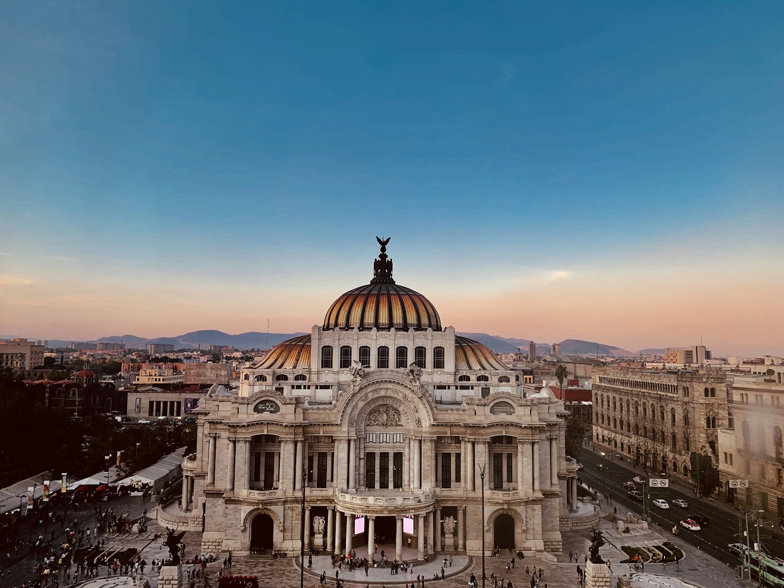 The Palacio de Bellas Artes in Mexico City