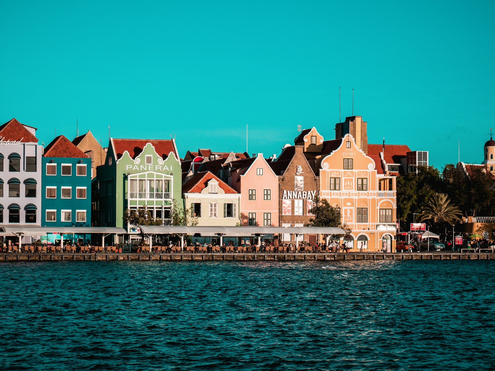 The candy-coloured Dutch-colonial buildings of the Handelskade waterfront in Willemstad, Curacao